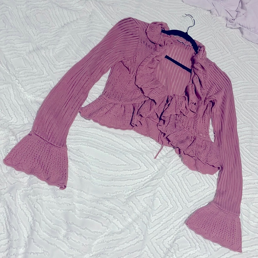 Y2K dark pink-ish purple-ish vintage crop cardigan. Ties in front. Flare sleeves